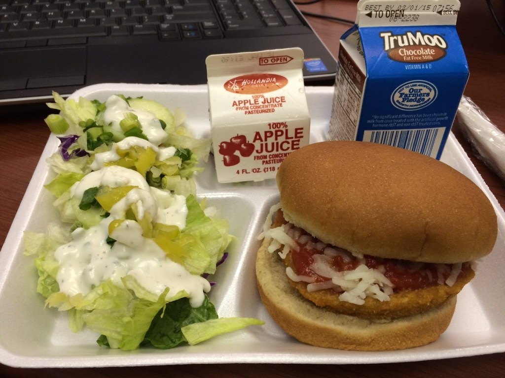 Lunch like those offered in Adelanto schools